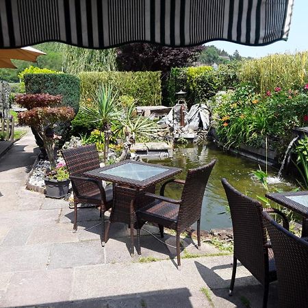 Le Jardin Du The Bord De La Meuse Hotel Намюр Екстериор снимка