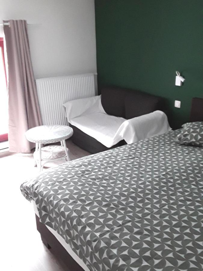 Le Jardin Du The Bord De La Meuse Hotel Намюр Екстериор снимка