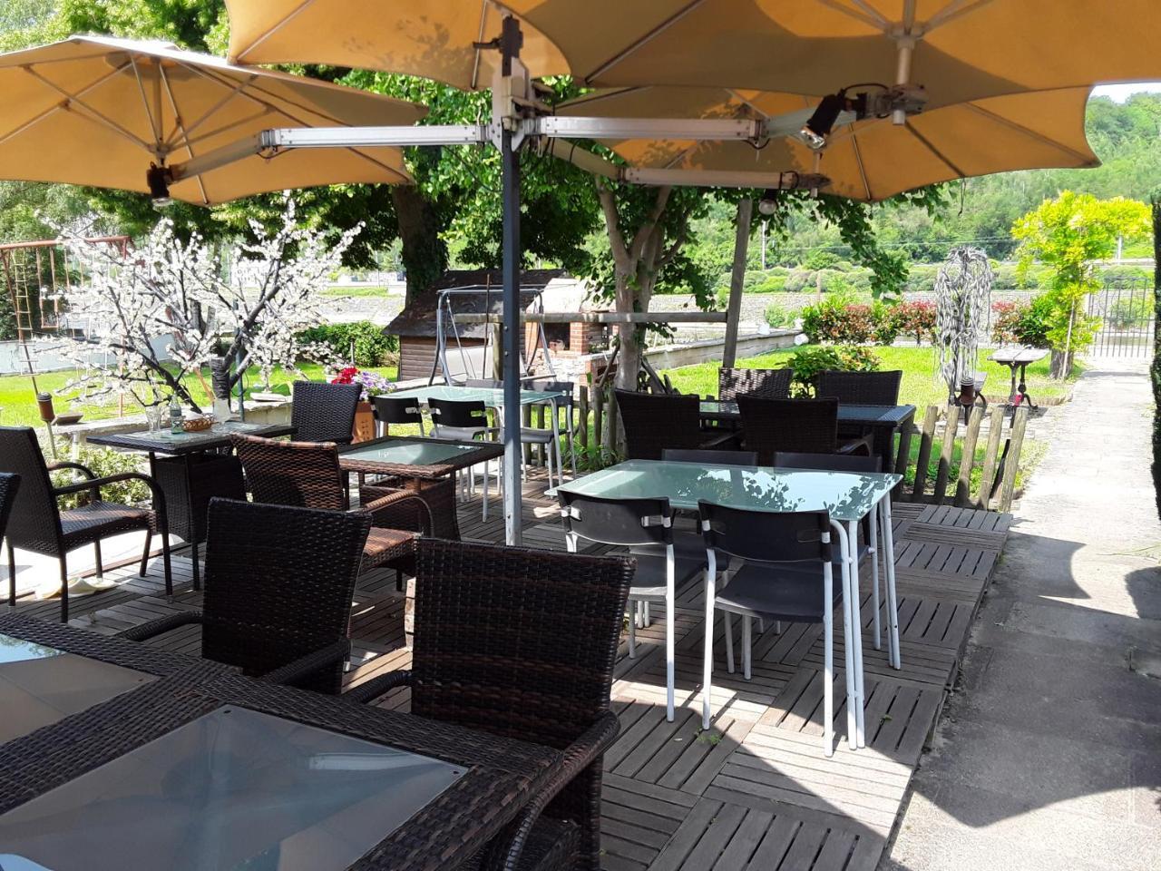 Le Jardin Du The Bord De La Meuse Hotel Намюр Екстериор снимка